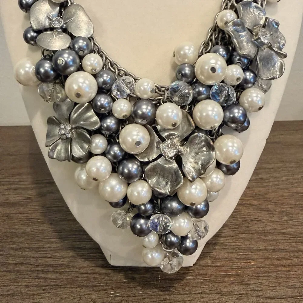Vintage Vince Camuto Floral Pearl Cluster Statement Bib Necklace Gunmetal